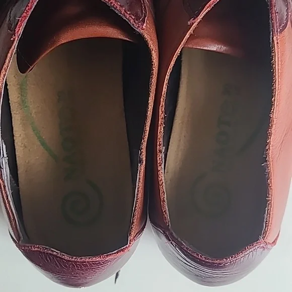 Naot Brown, Dark Red Leather Loafers, EU 39, US 8 - Picture 2 of 5
